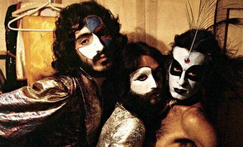 Secos & Molhados: a história sem a voz do autor