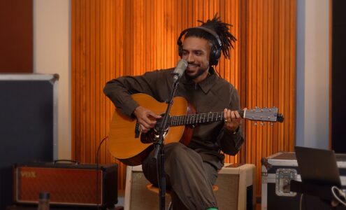 Pedro Emílio apresenta R&B retrofuturista no ‘O Novo Sempre Vem ‘