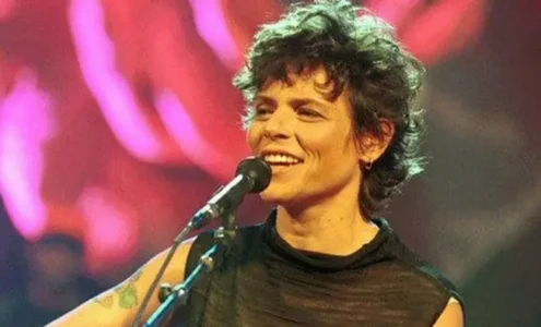 Como “O Segundo Sol” revela parte da história de vida de Cássia Eller?